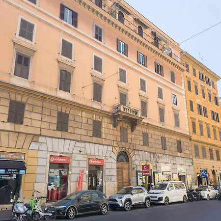 The Rent - Bright Two-bedroom Between Prati And San Pietro * רומא