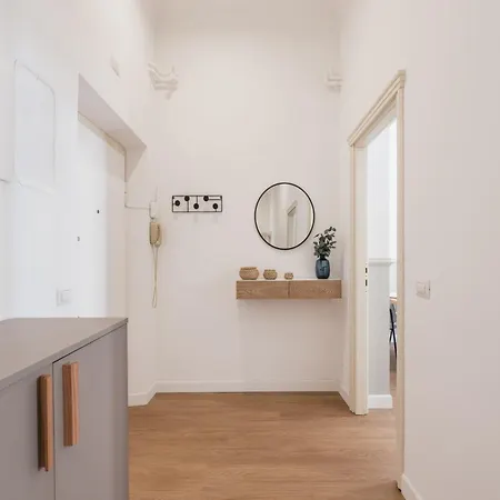 Apartment The Rent - Bright Two-bedroom Between Prati And San Pietro *