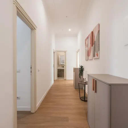 The Rent - Bright Two-bedroom Between Prati And San Pietro