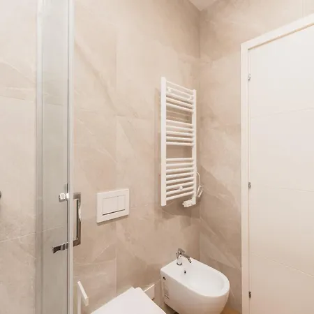 The Rent - Bright Two-bedroom Between Prati And San Pietro * רומא