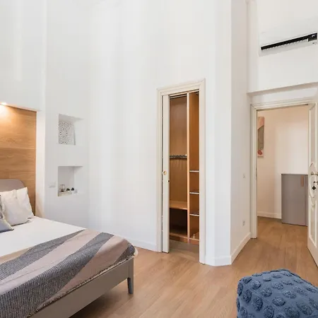 Apartment The Rent - Bright Two-bedroom Between Prati And San Pietro