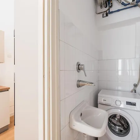דירה The Rent - Bright Two-bedroom Between Prati And San Pietro רומא