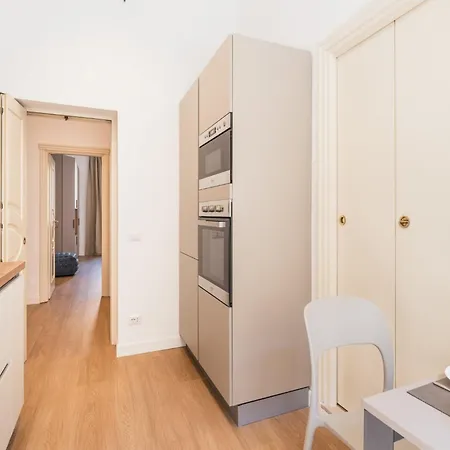 The Rent - Bright Two-bedroom Between Prati And San Pietro *